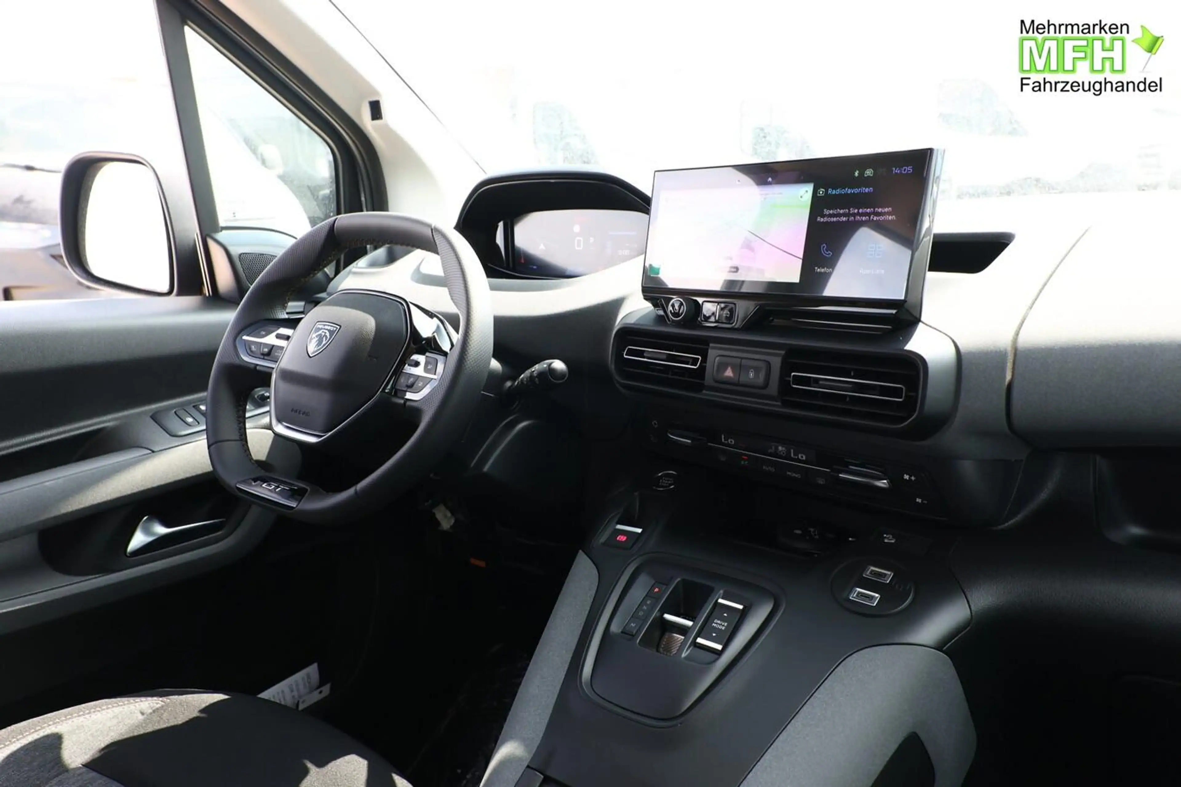 Peugeot Rifter M1 GT L2 7-S Keyl Nav Kam 2xPDC ACC BT 96 kW (1... — photo 8