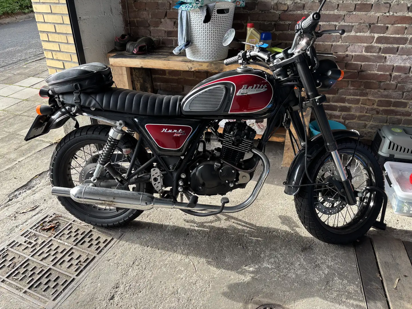 Bullit Hunt S Red - 1