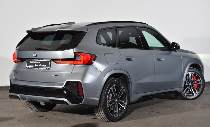 BMW X1 xDrive23d — photo 2