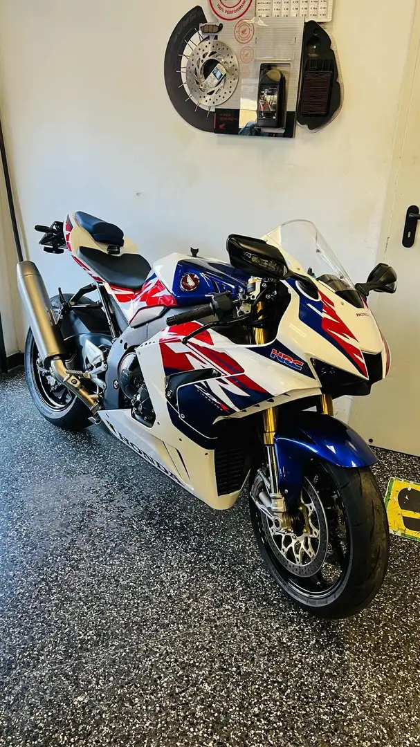 Honda CBR 1000 RR 30TH ANNIVERSARY 3000KM PARI AL NUOVO Bianco - 1