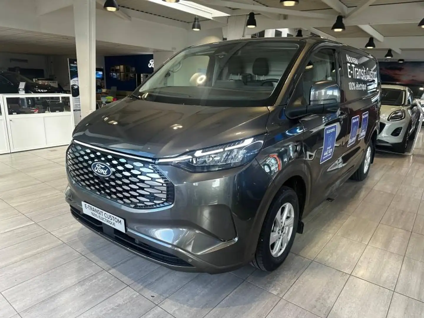 Ford Transit Custom 320 L1H1 Electrique 160 kW 218ch Limited Gris - 1