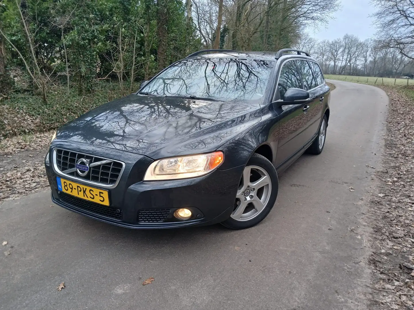 Volvo V70 3.0 T6 AWD Momentum | MOOIE VOLLE AUTO | Gris - 1