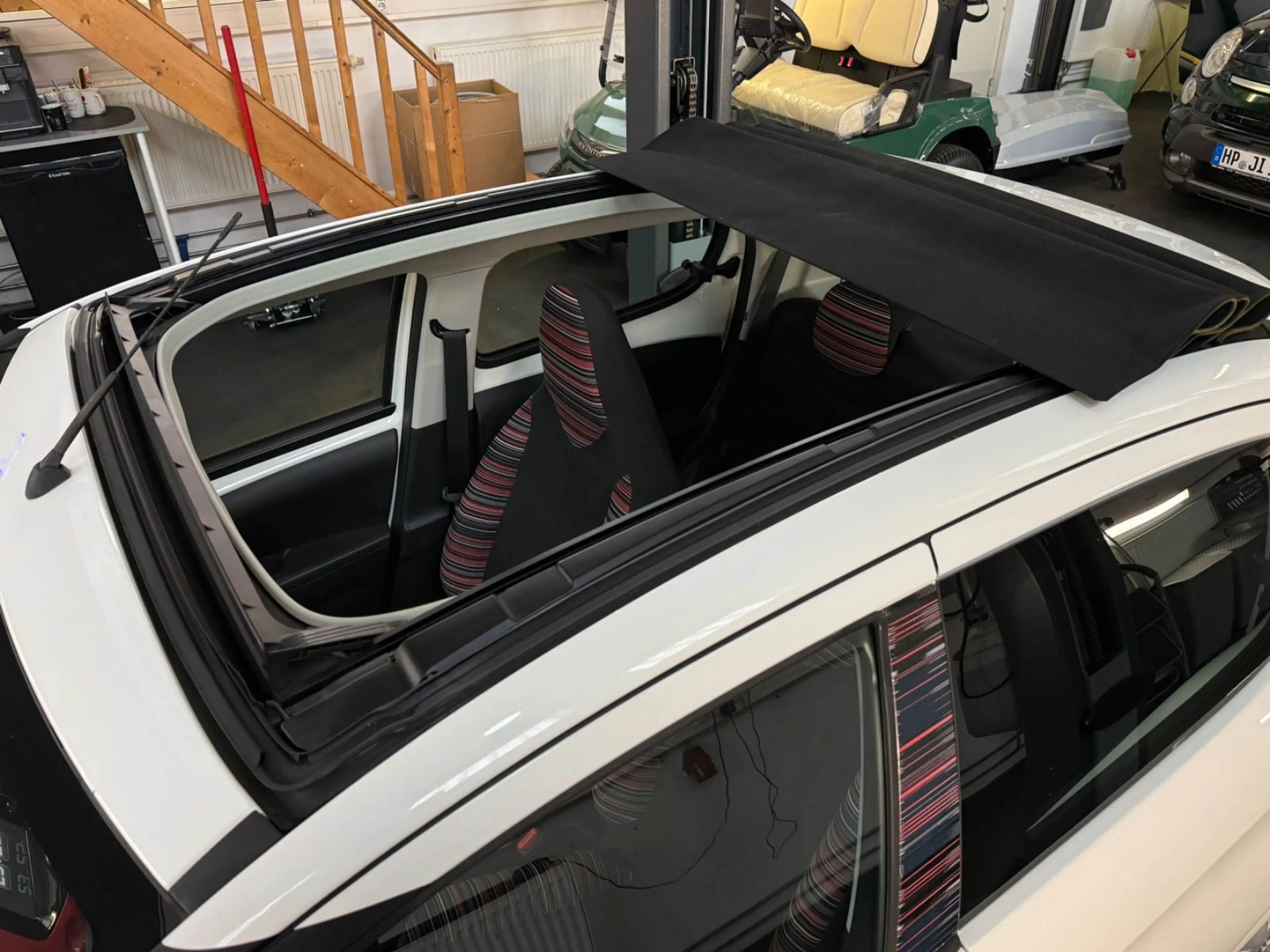 Citroen C1 Airscape Feel Edition FALTDACH! KAMERA! SHZ! — photo 11