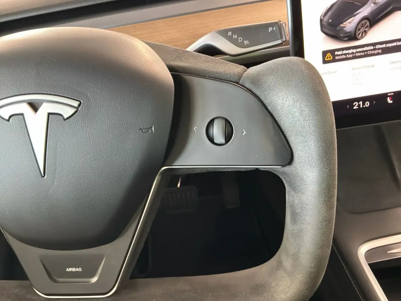 Tesla Model Y photo Tesla Model Y