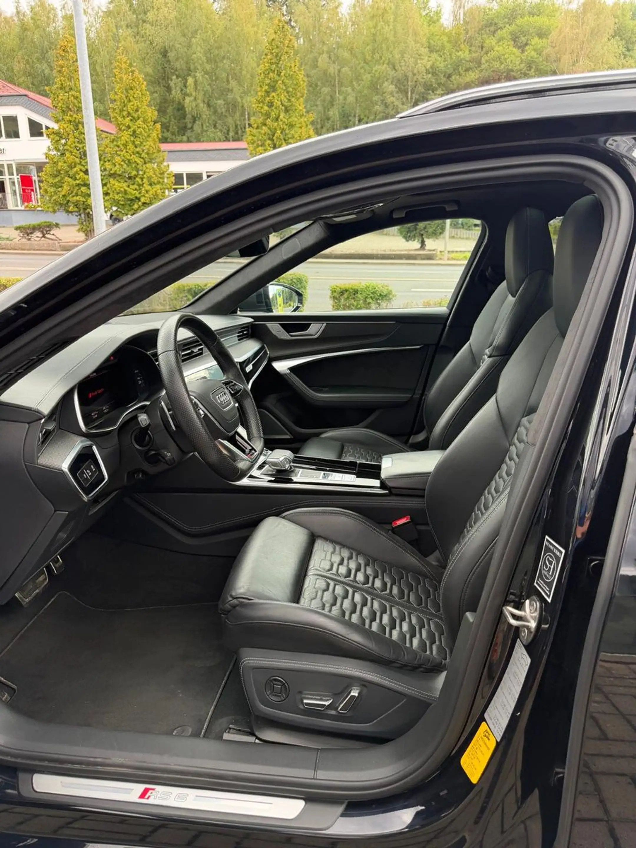Audi RS6 RS 6 Avant 4.0 TFSI quattro Nachtsicht AHZV 1.Ha — photo 7