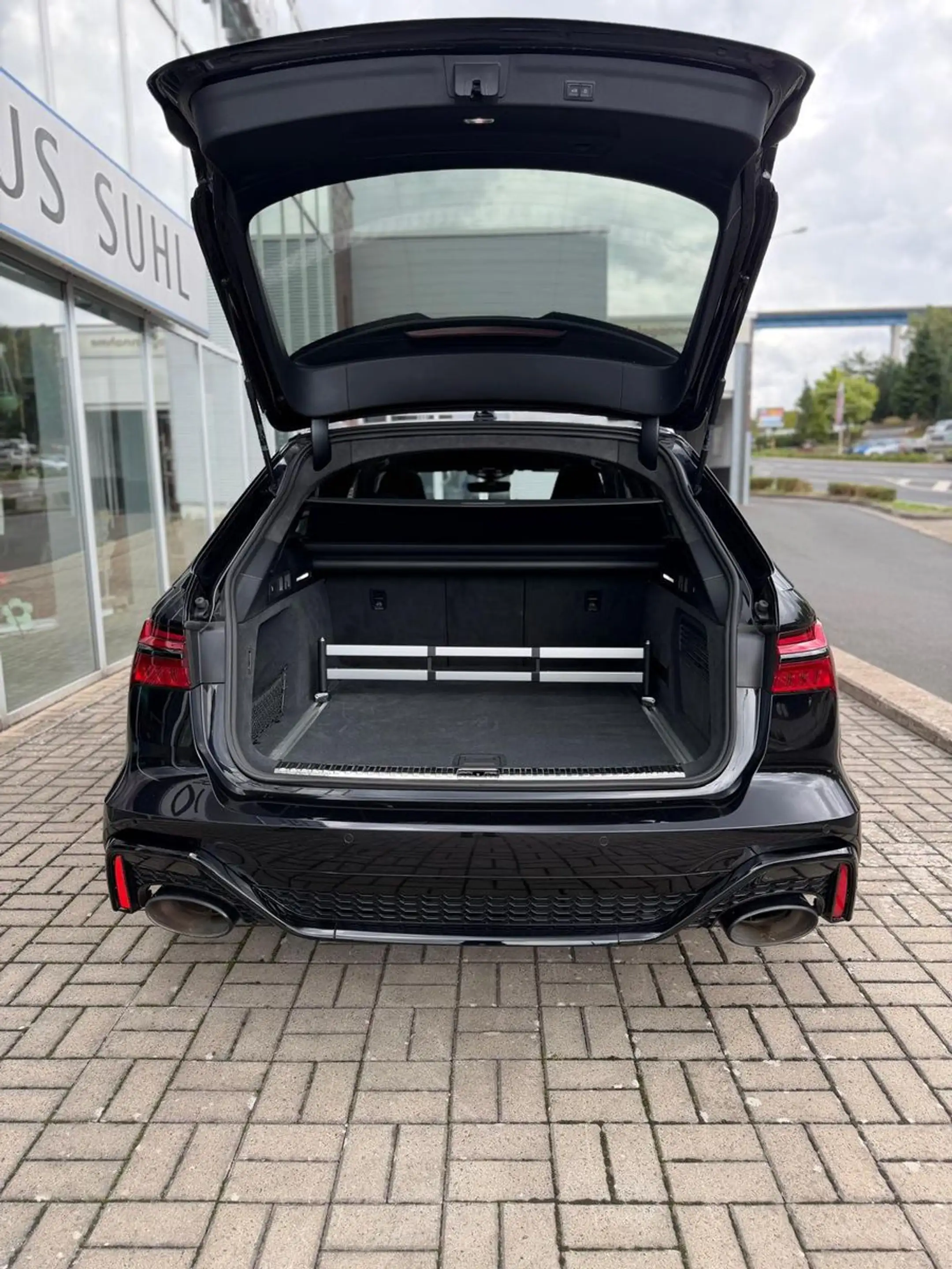 Audi RS6 RS 6 Avant 4.0 TFSI quattro Nachtsicht AHZV 1.Ha — photo 6