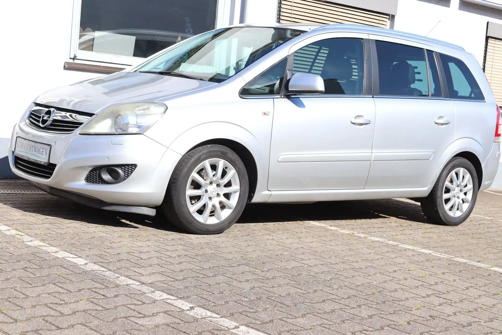Opel Zafira Zafira 1.8 16V Innovation "110 Jahre" *7-Sitzer Zilver - 1