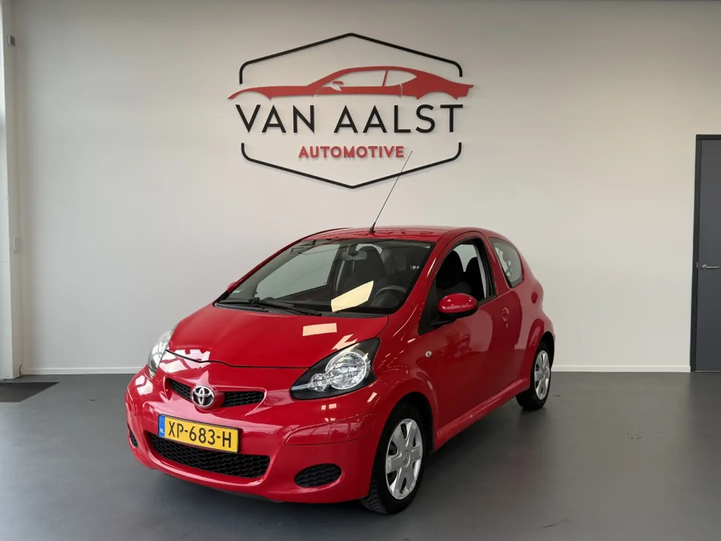 Toyota Aygo 1.0-12V Cool/ Airco / Nette auto Rosso - 1