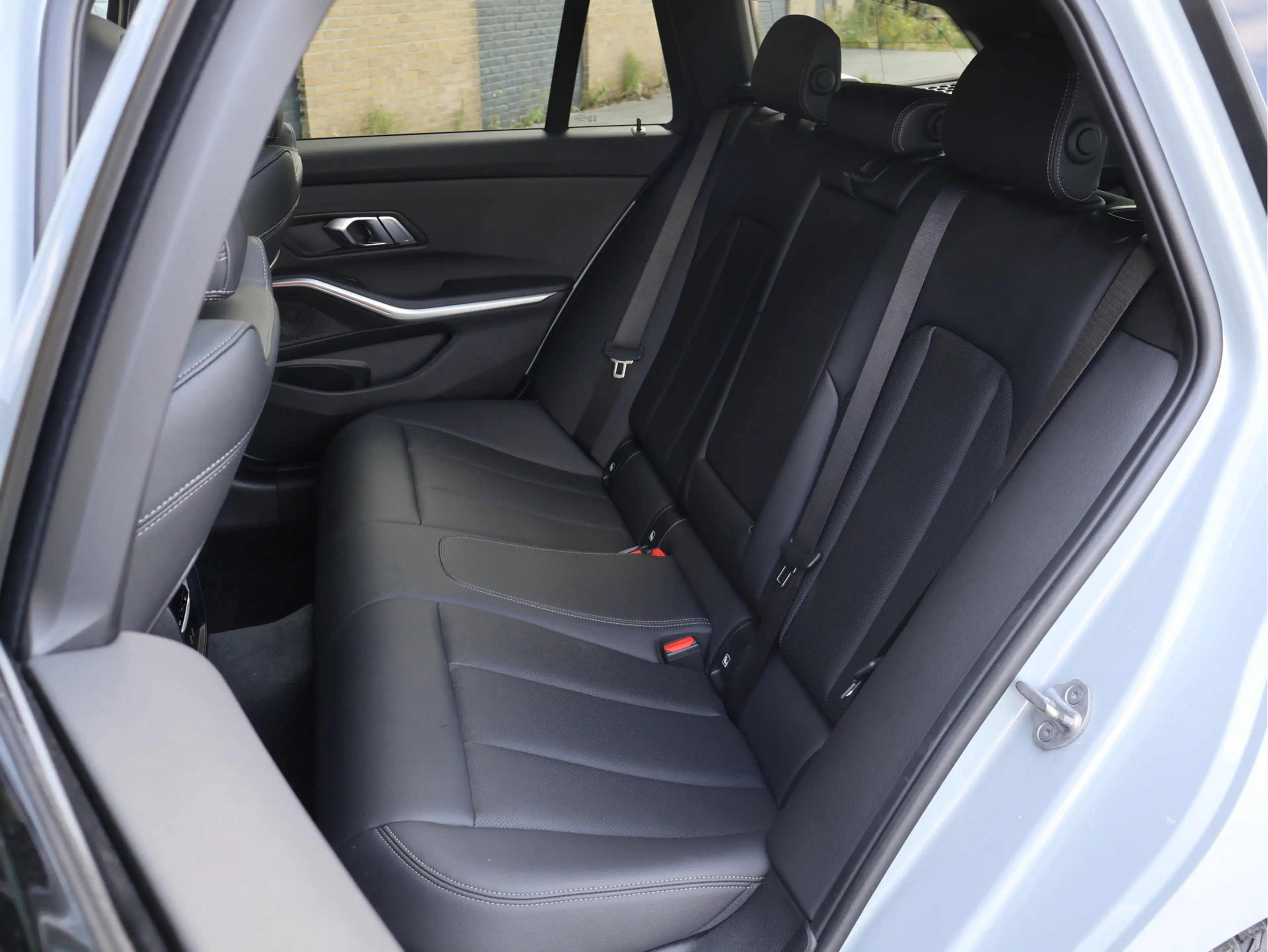 BMW 330 3-serie Touring 330e xDrive M Sport | Pano | Haak — photo 10