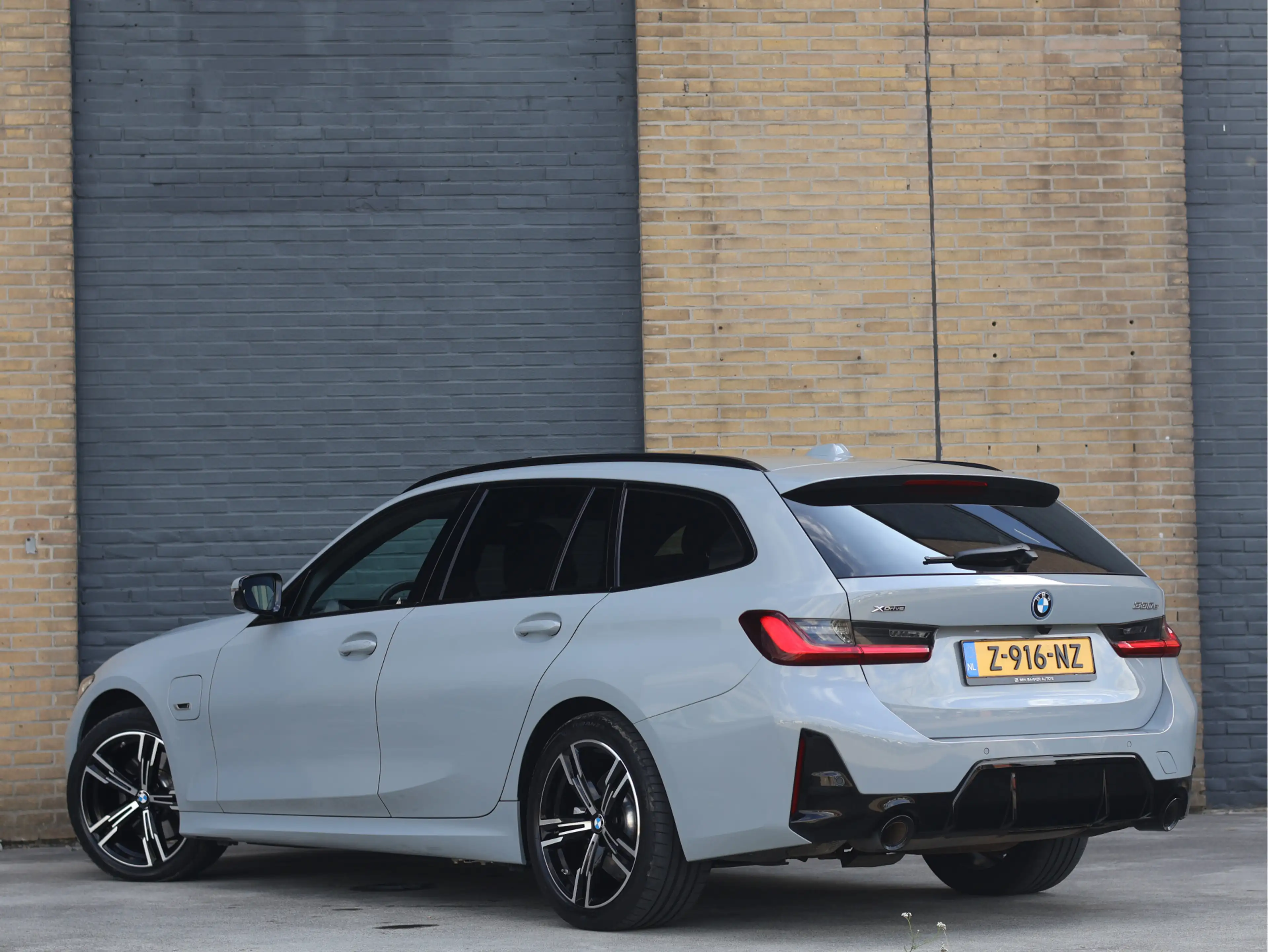 BMW 330 3-serie Touring 330e xDrive M Sport | Pano | Haak — photo 2