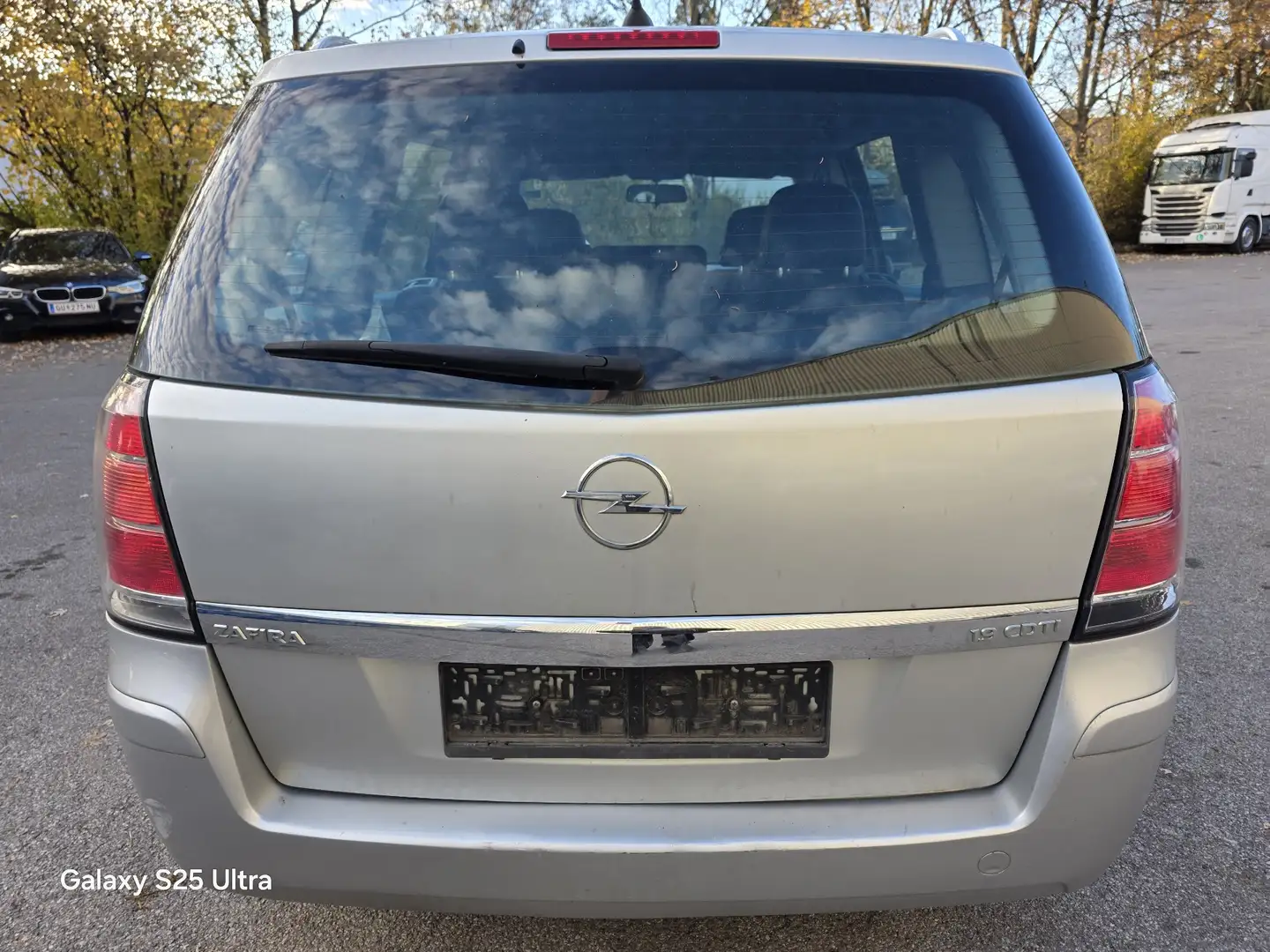 Opel Zafira 1.9 CDTI Grau - 2