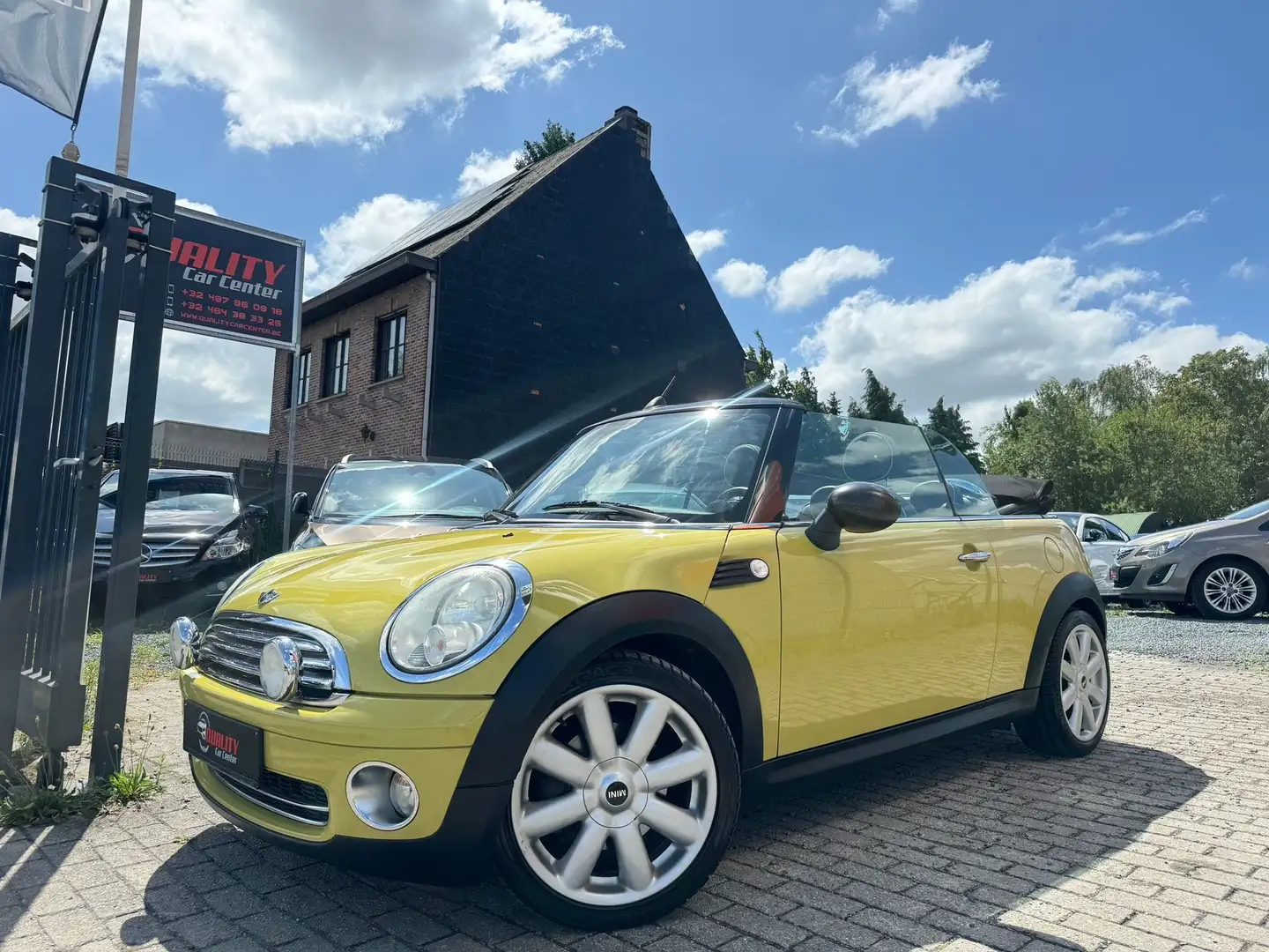 MINI Cooper Cabrio SPECIAL EDITION 2009 139000KM AIRCO LEDER GARANTIE Jaune - 1