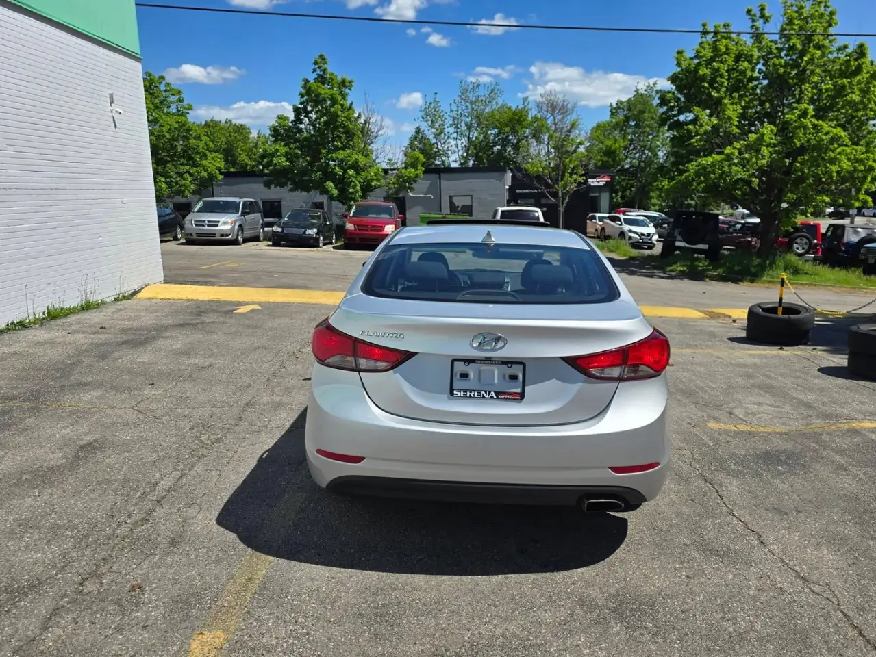 Hyundai ELANTRA снимка Hyundai ELANTRA