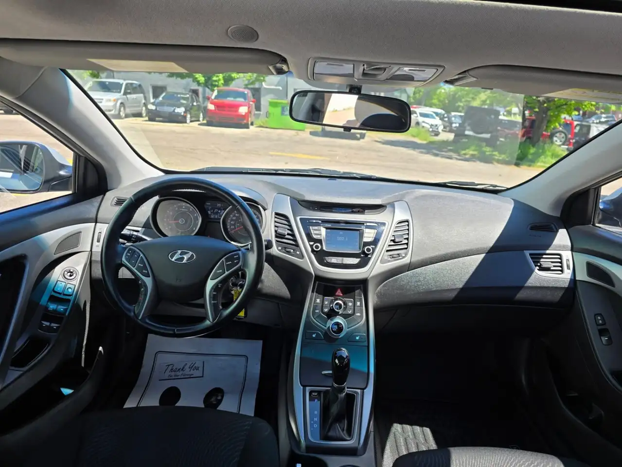Hyundai ELANTRA снимка Hyundai ELANTRA