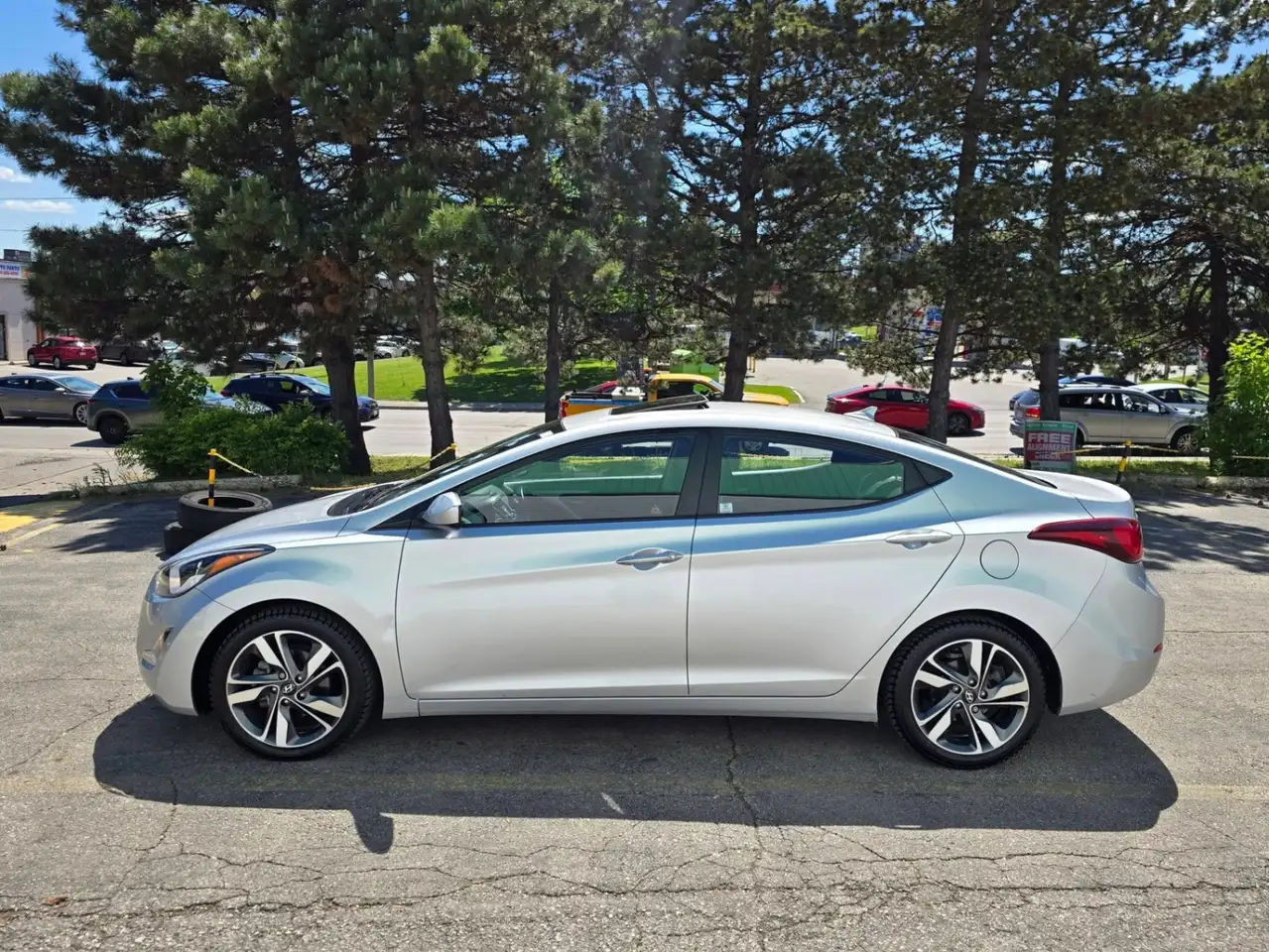 Hyundai ELANTRA снимка Hyundai ELANTRA