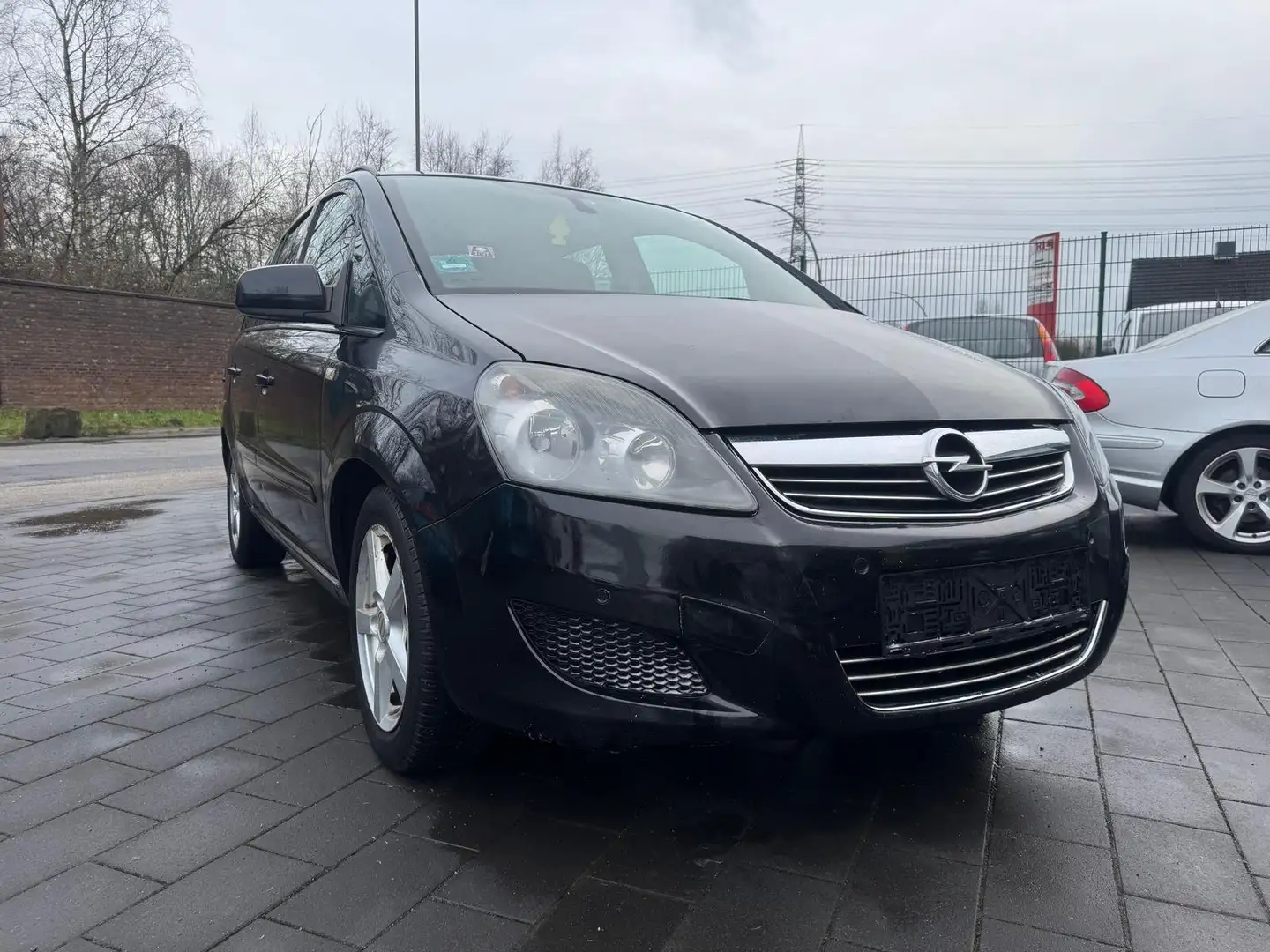 Opel Zafira Design Edition 7 SITZER HU NEU Fekete - 1