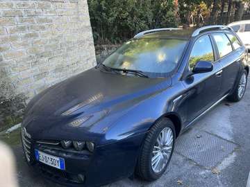 SW 2.0 jtdm Distinctive 136cv