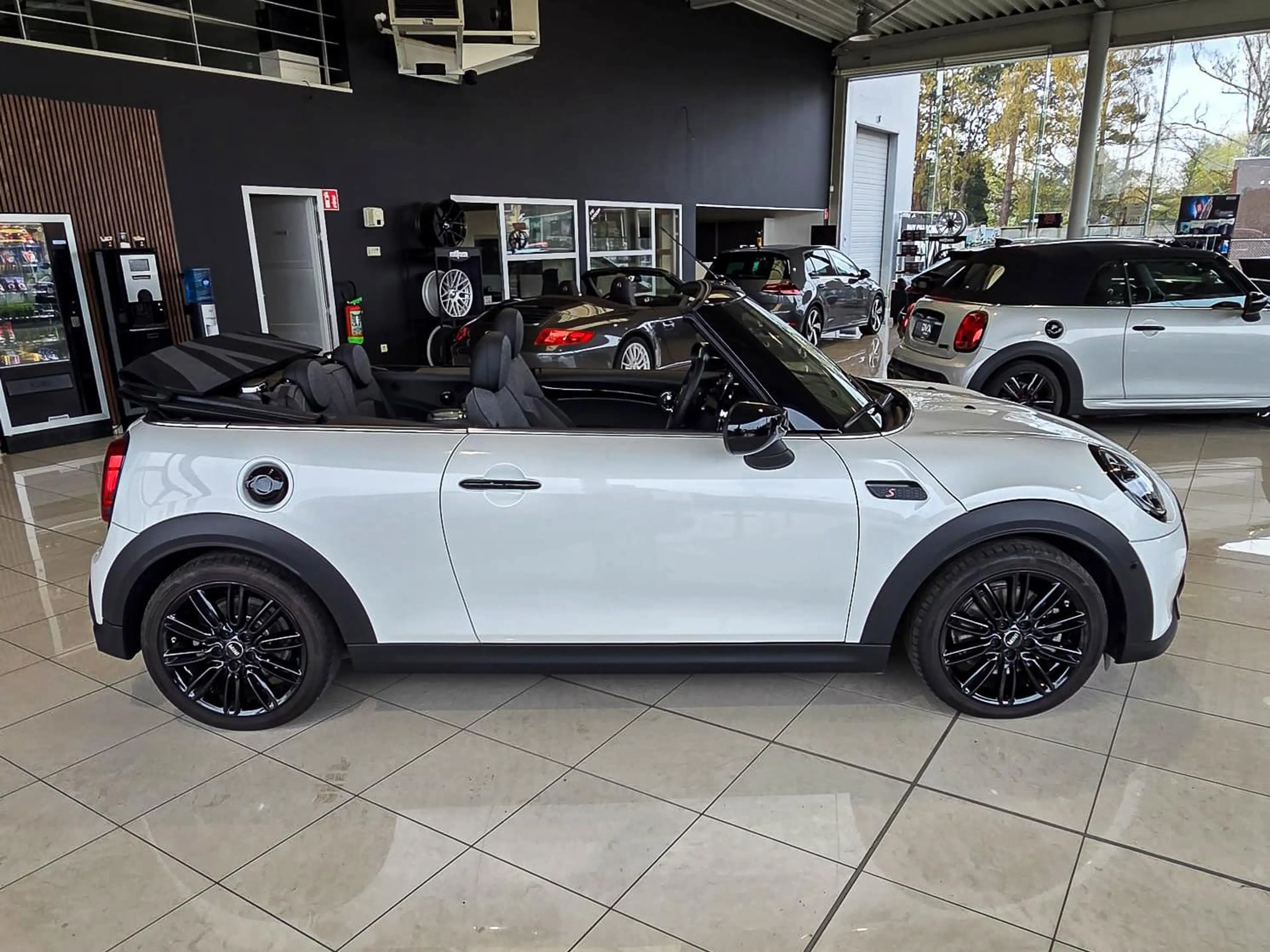 MINI Cooper S Cabrio HUD/Camera/Harman Kardon/Garantie — photo 10