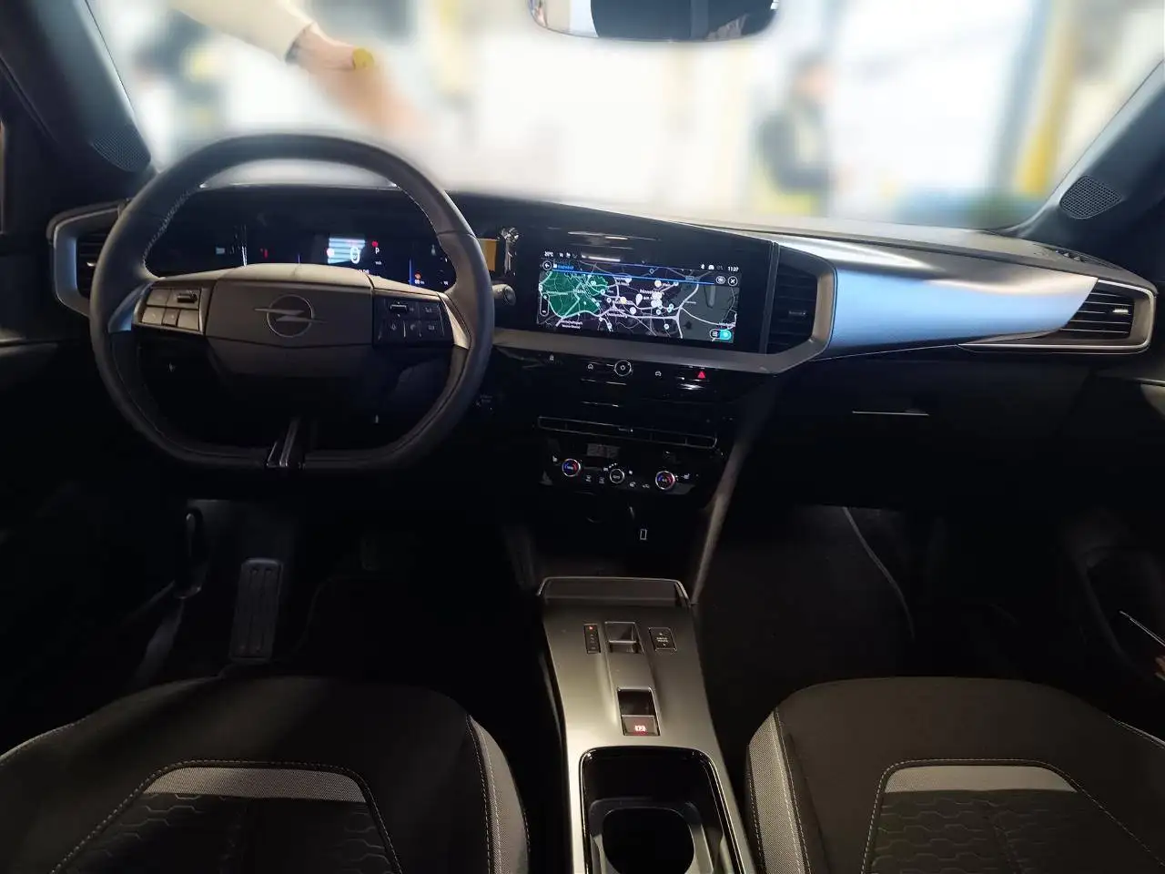 Opel Mokka Edition Automatik +WENIG KM+WINTER-PAKET+ALLWETTER+TECH-PAKET+, миниатюра 3