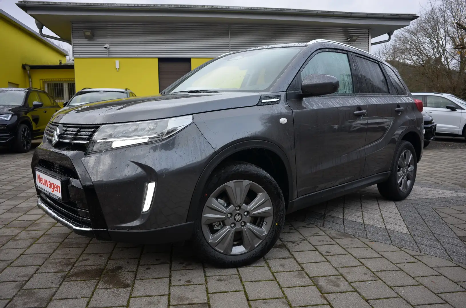 Suzuki Vitara 1.4 BOOSTERJET NEUES MODELL+NAVI Gris - 1