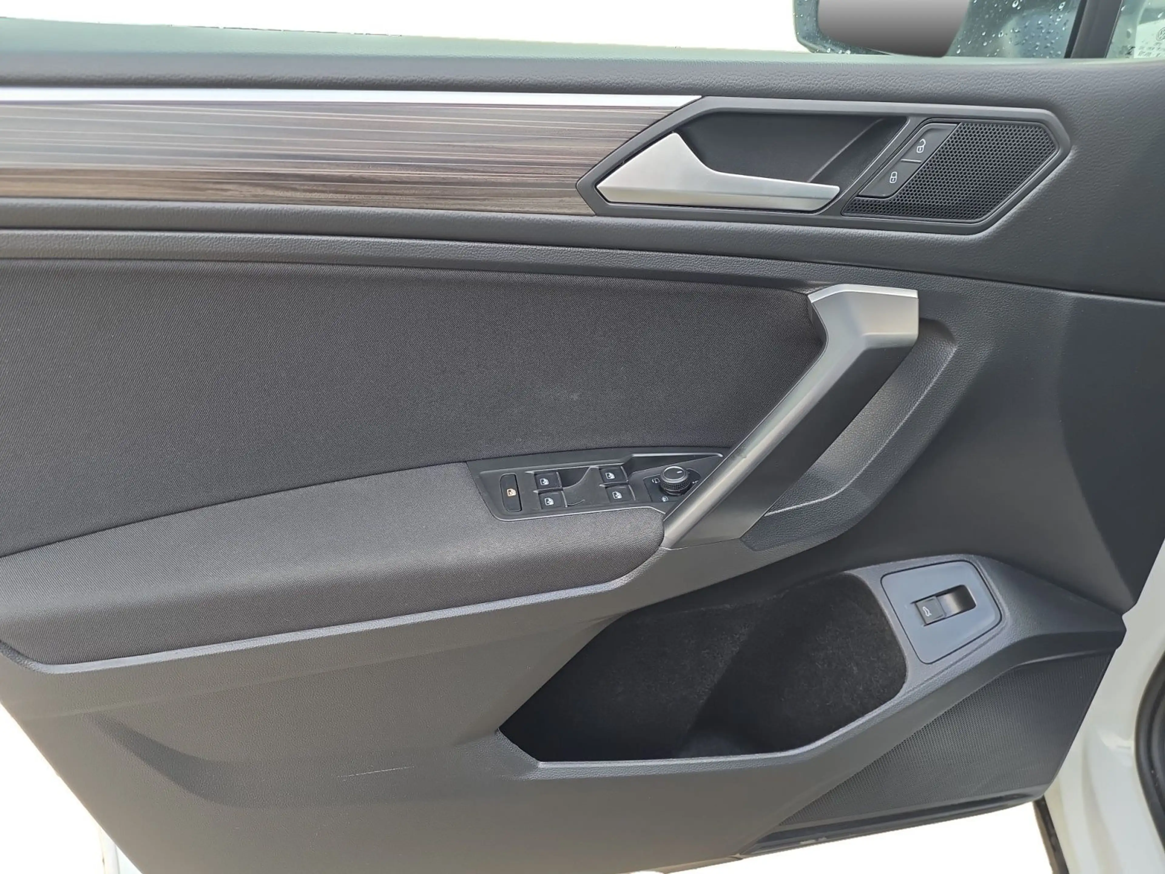 Volkswagen Tiguan Allspace Life 1.5 TSI DSG, LED/AHK/NAVI/H — photo 11
