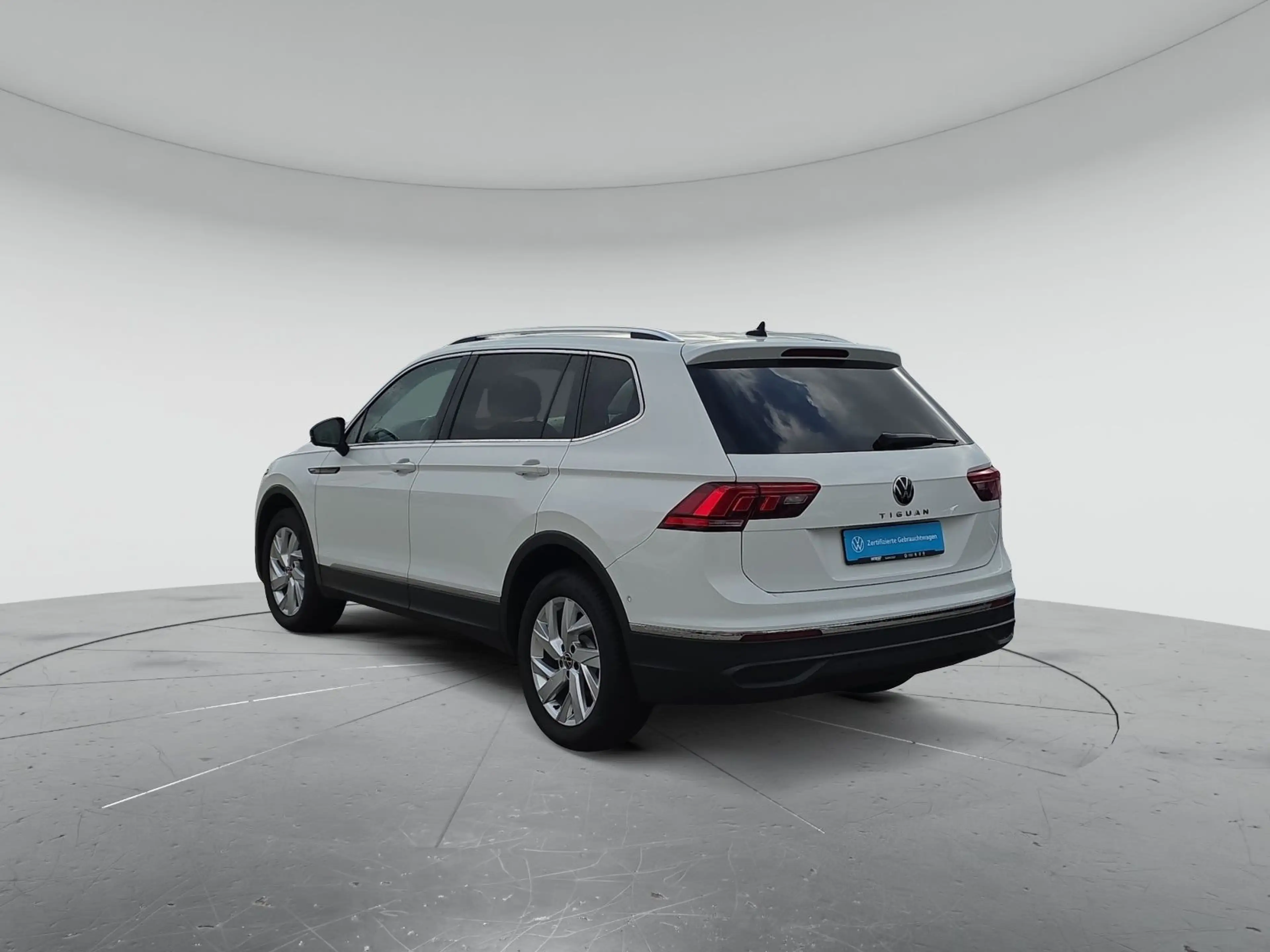 Volkswagen Tiguan Allspace Life 1.5 TSI DSG, LED/AHK/NAVI/H — photo 3