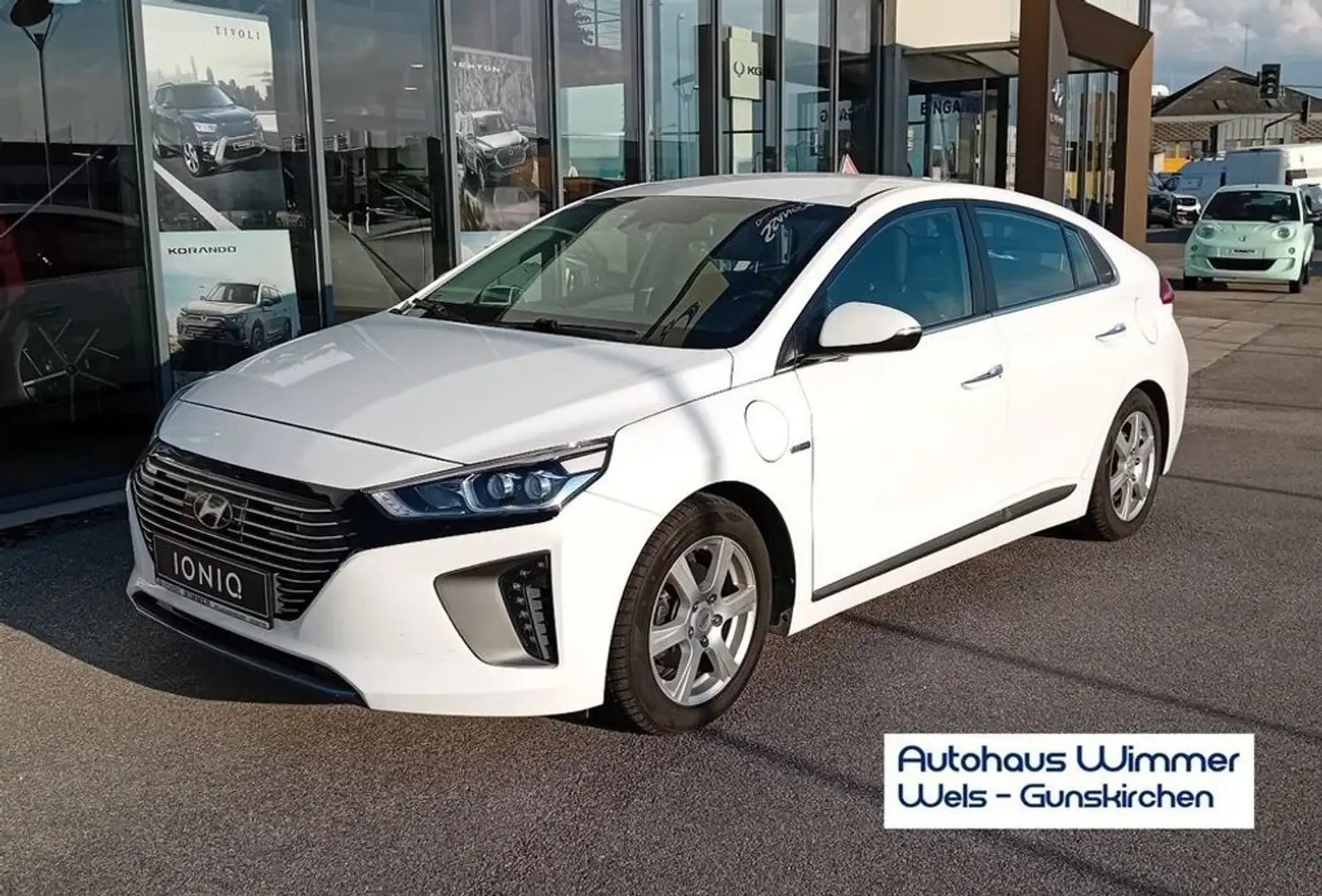 Hyundai IONIQ Style Plug-In Hybrid Weiß - 1