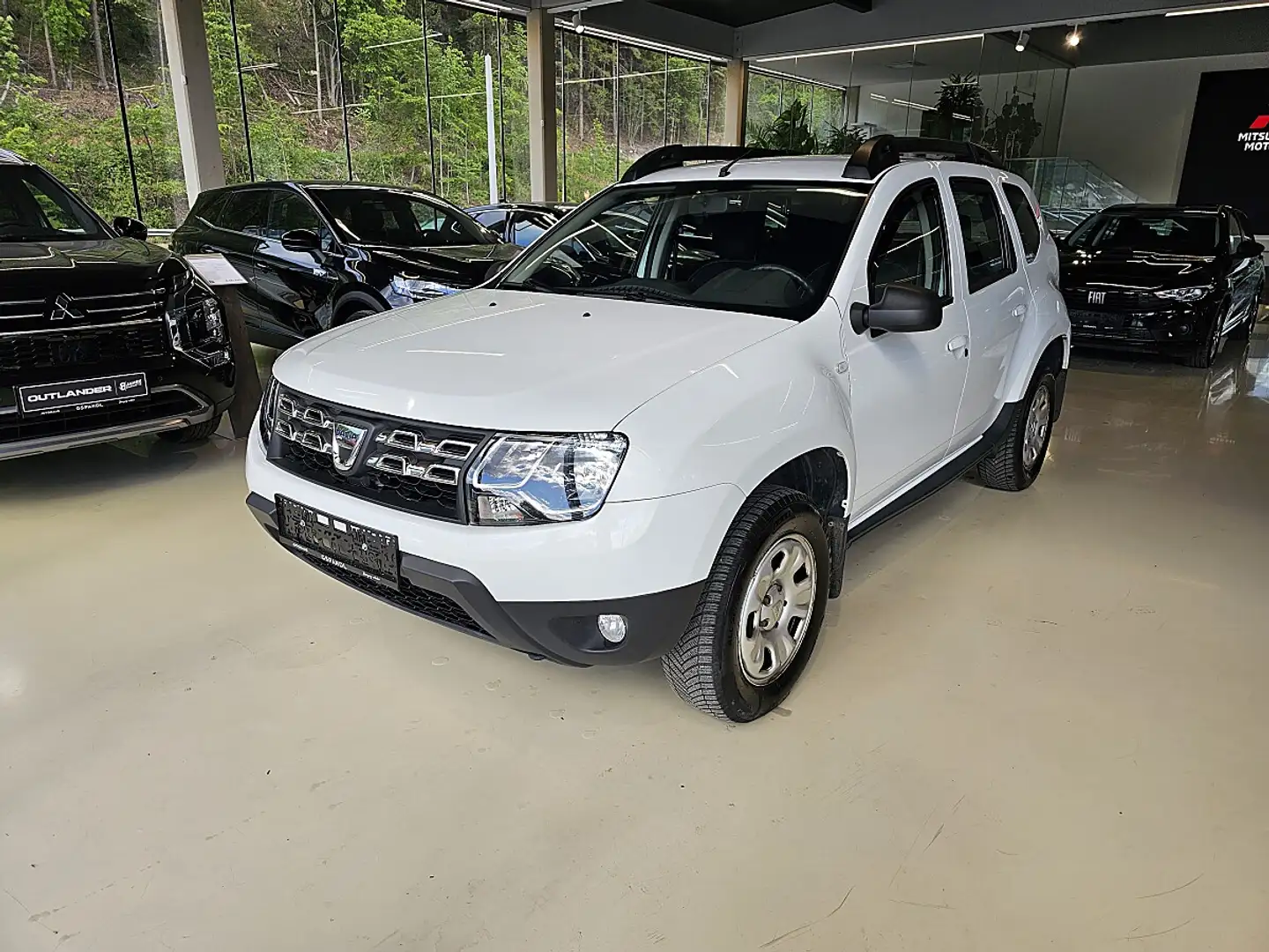 Dacia Duster 1,6 16V 105 Weiß - 1