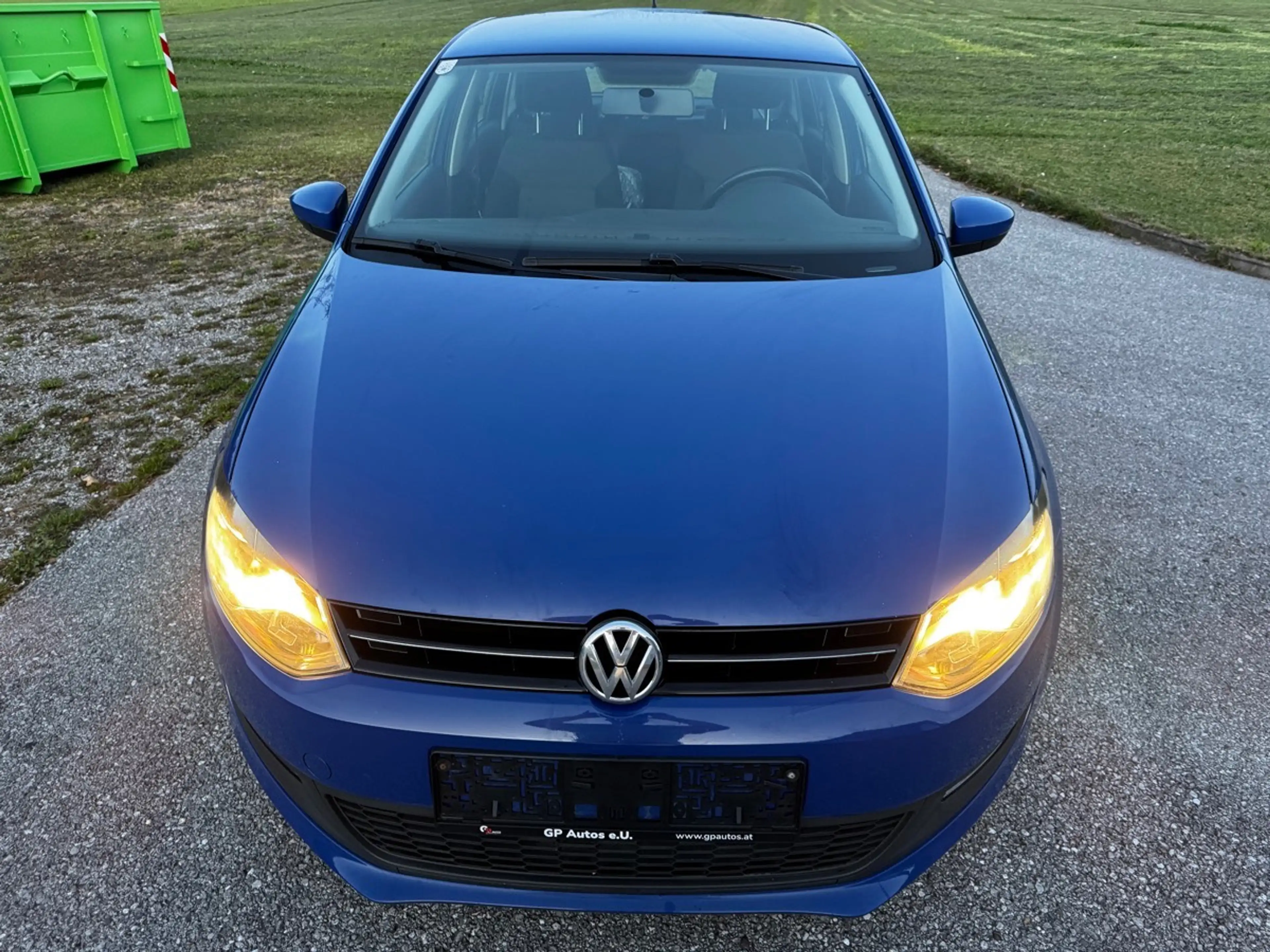 Volkswagen Polo 1,2 - lückenlos serviciert, 09/26 ÖAMTC geprüft. — photo 3