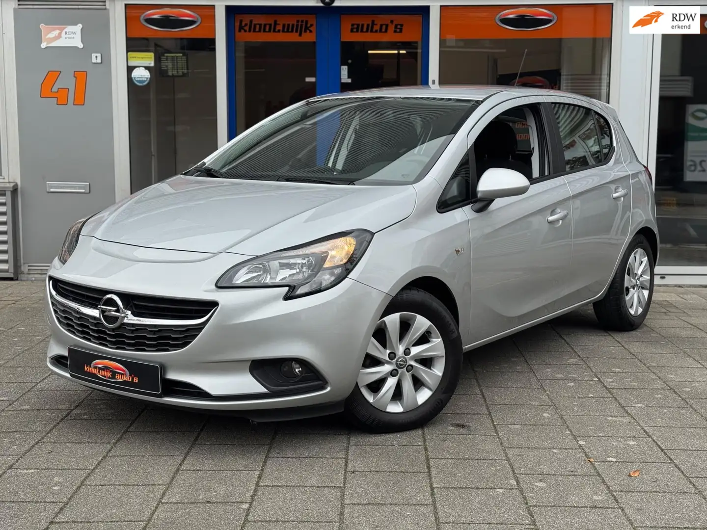 Opel Corsa 1.2 Edition Navigatie 29.000km CarPlay 1e Eigenaar Grijs - 1