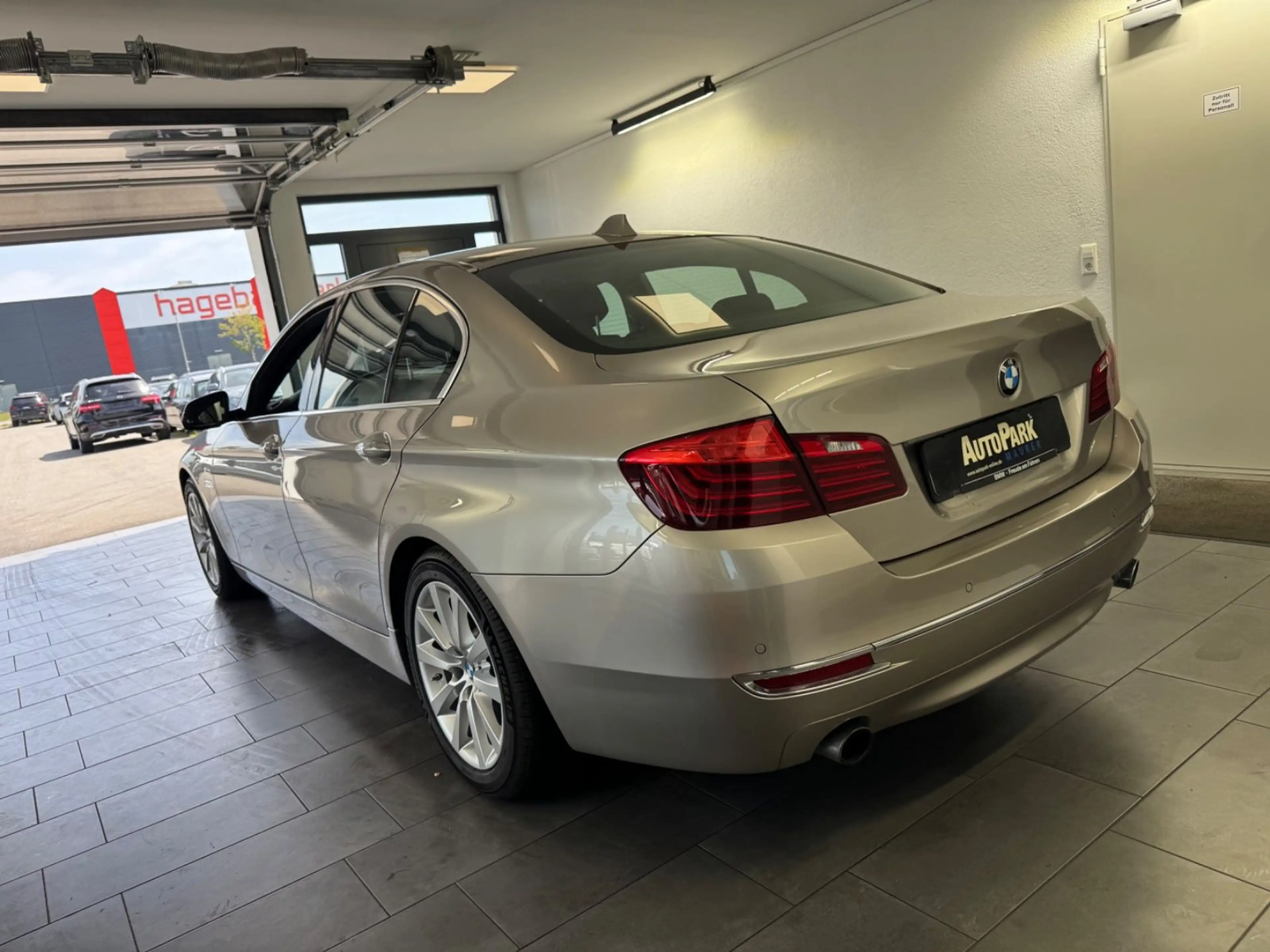 BMW 535 i xDrive Luxury Line*Nachtsicht*4xSHZ*SHD* — photo 8