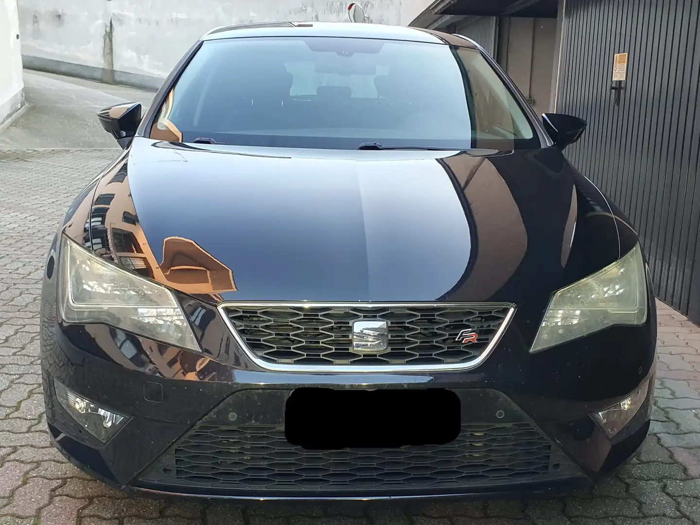 SEAT Leon Leon 5p 2.0tdi FR Nero - 2