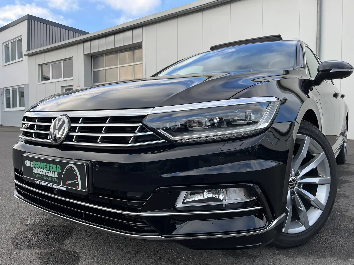 Volkswagen Passat Variant 2.0 TDI DSG 4M Highline R-Line 188€ m. 20% Anzah Negro - 1