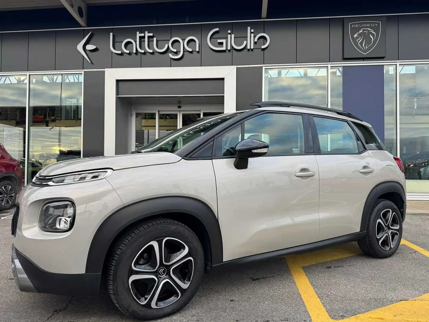 Citroen C3 Aircross 1ª s. BlueHDi 100 S&S Feel Beige - 1