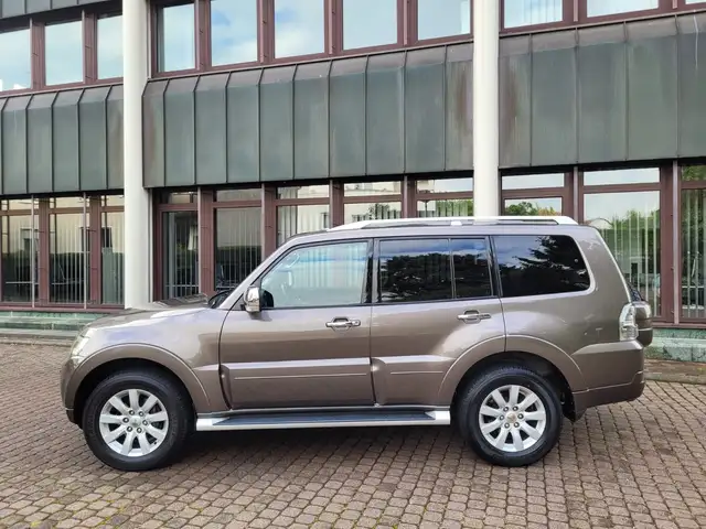 Mitsubishi Pajero 3.2 DI-D Limited Edition Nur 93 Tkm-1 Hd-Navi-ESD