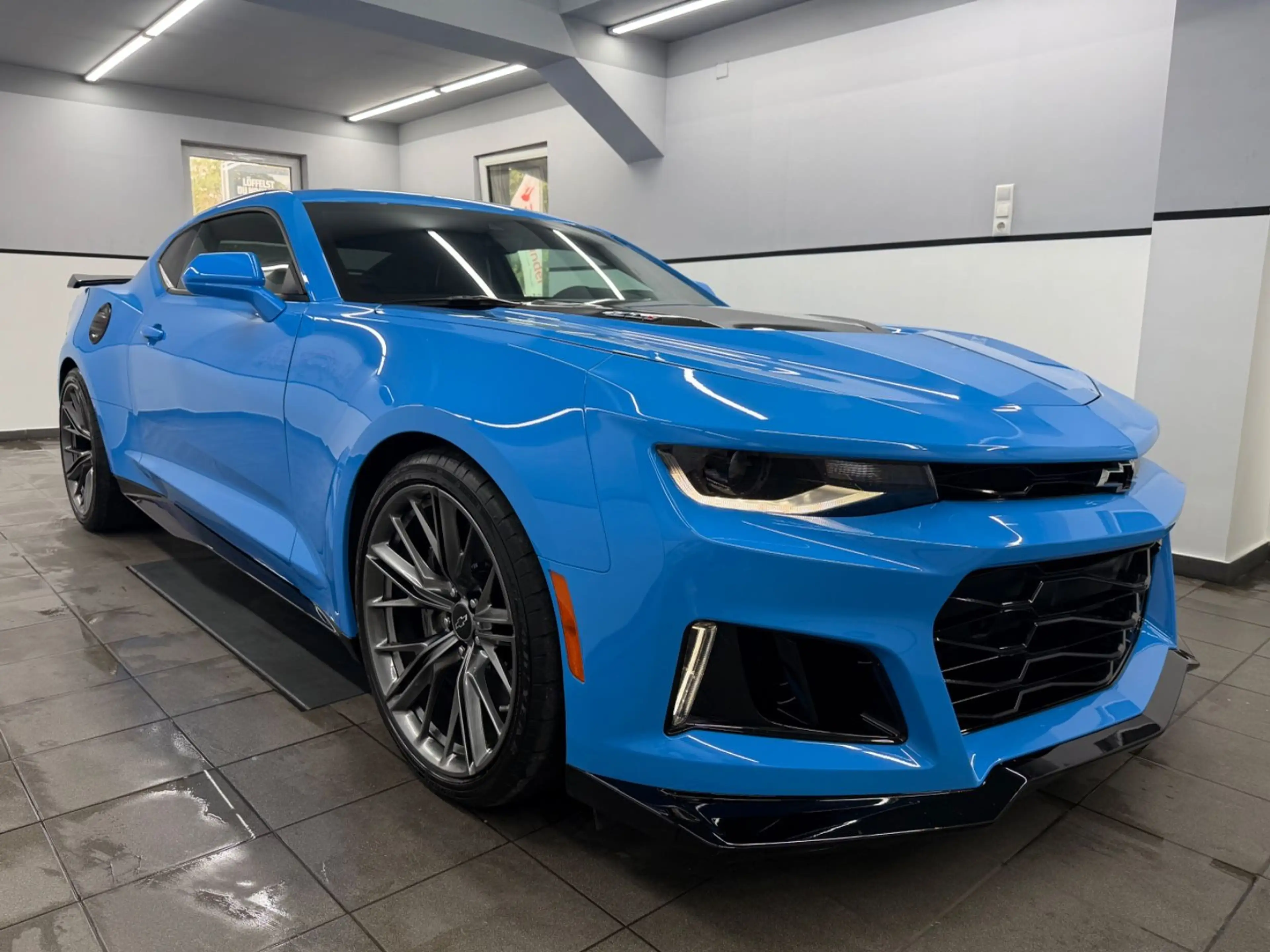 Chevrolet Camaro ZL1 6.2 V8*Rapid Blue*Carbon*Recaro*HUD* — photo 2