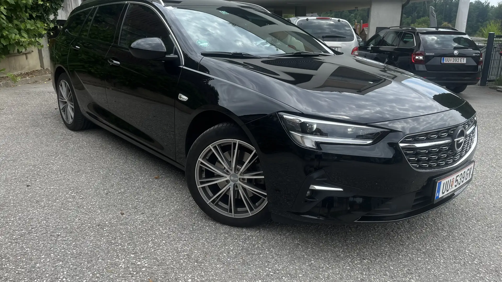 Opel Insignia Sports Tourer 2.0 Diesel Aut. Elegance - 1