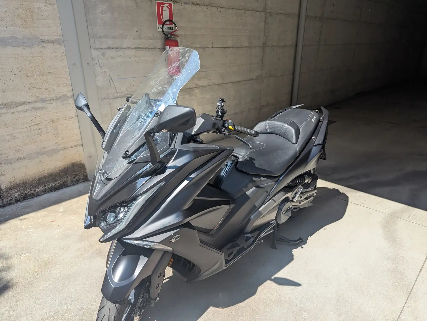 Kymco AK 550 Noir - 1