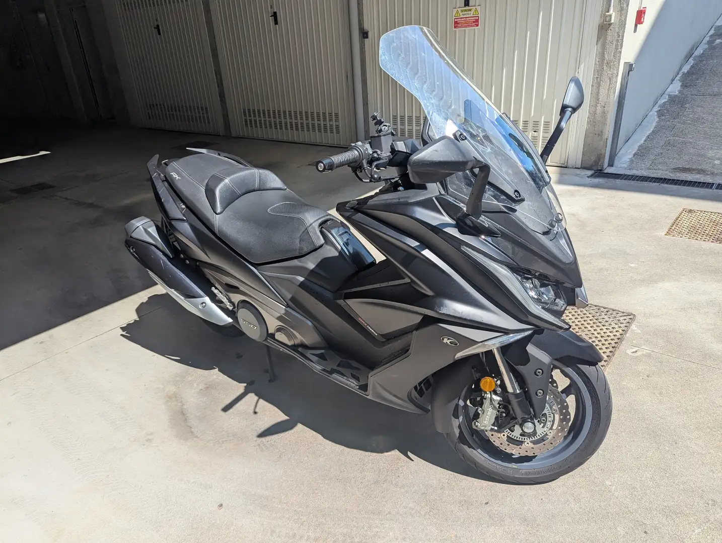 Kymco AK 550 Nero - 2