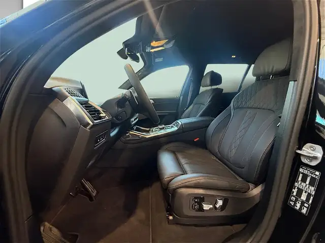 BMW X7 xDrive40d | M Sportpaket Pro | AHK | Exclusiv Pake Ansicht 13