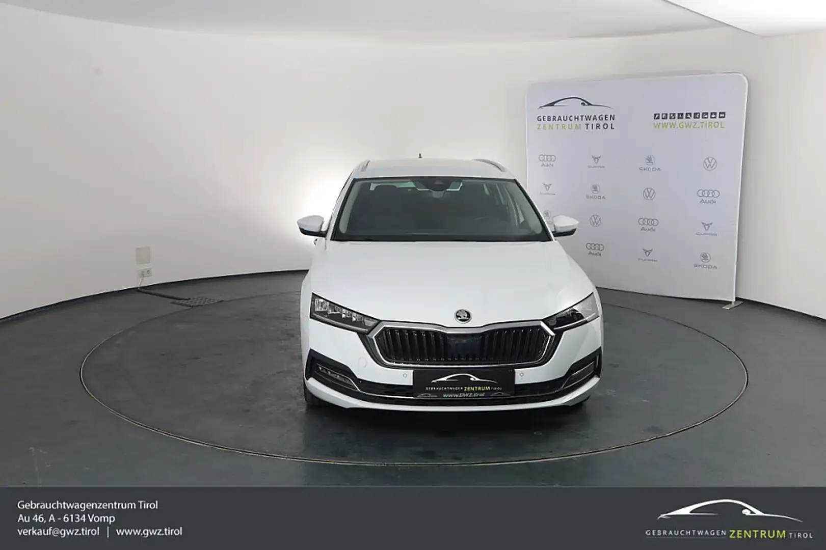 Skoda Octavia Combi 2,0 TDI Style DSG HEAD UP ACC LANE SIDE VOLL Weiß - 2