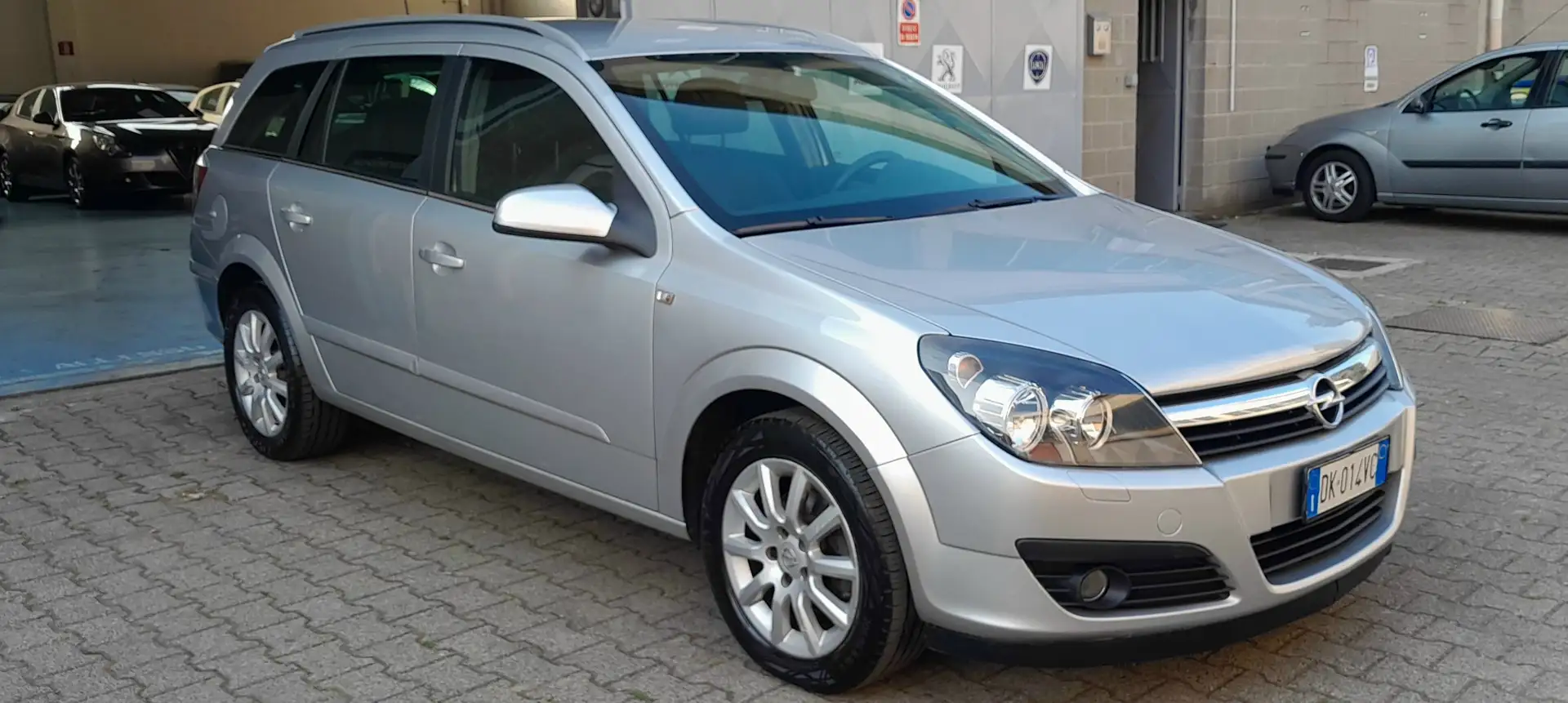 Opel Astra SW 1.6 Cosmo NeopatentatiOK Argento - 1