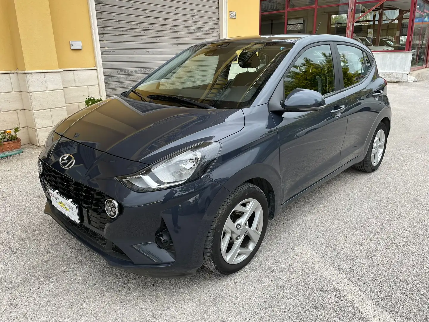 Hyundai i10 1.0 MPI AT Prime Grigio - 1