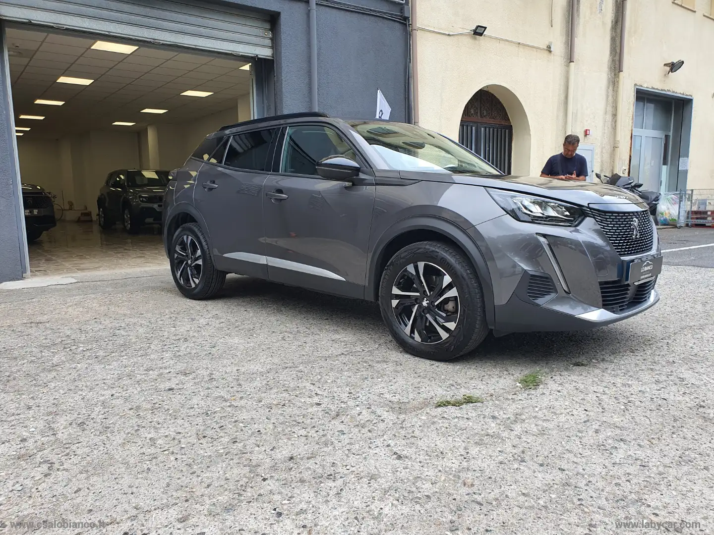 Peugeot 2008 BlueHDi 130 S&S EAT8 Allure Pack Grigio - 1