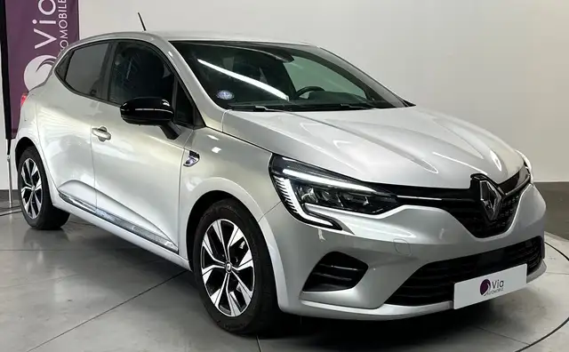 Renault Clio view 3