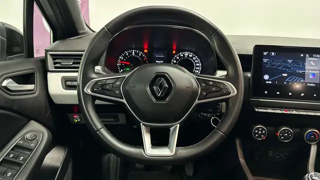 Renault Clio view 13