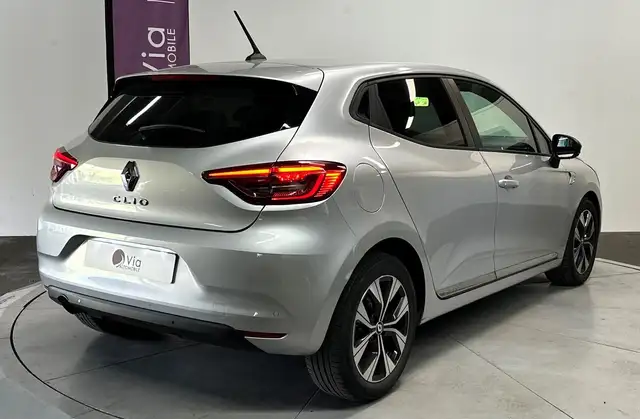Renault Clio view 5