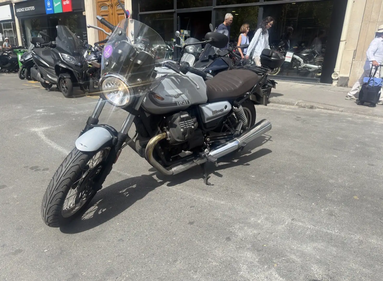 Moto Guzzi V 7 Gris - 2