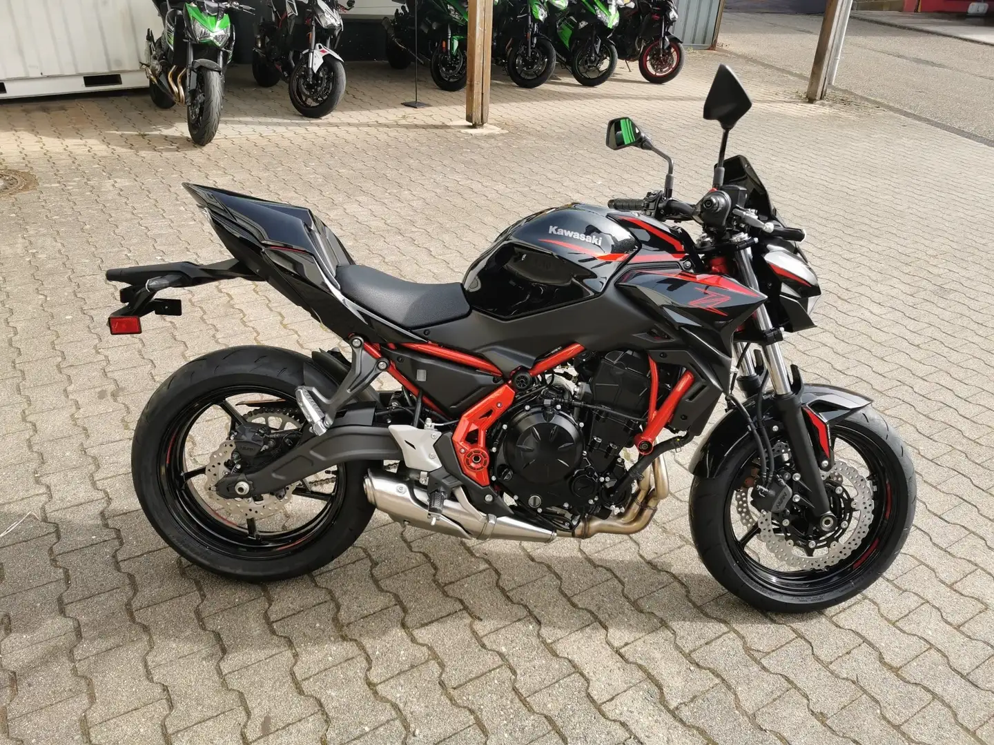 Kawasaki Z 650 Sport Noir - 2