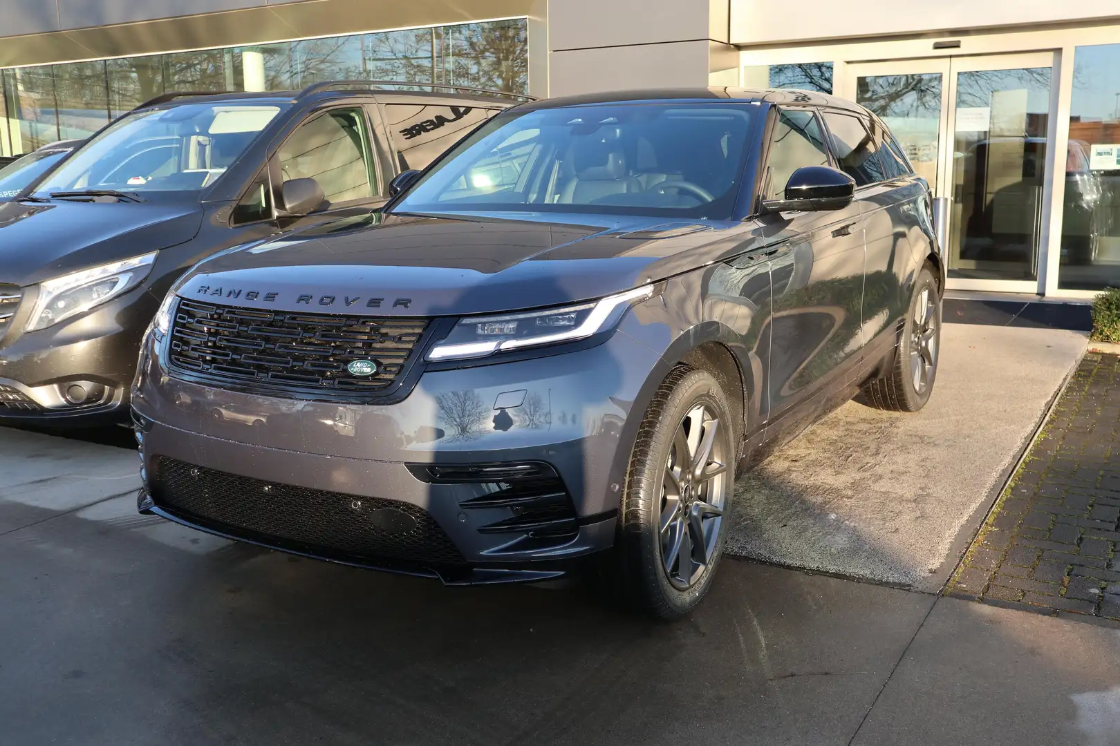 Land Rover Range Rover Velar SE Blauw - 1